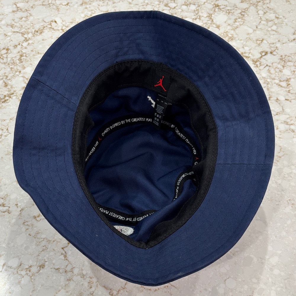 Jordan Kids Navy and Red Bucket Hat - Picture 4 of 4